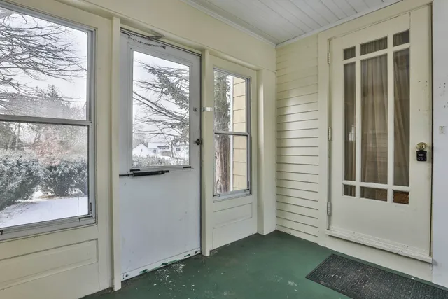 $359,900 | 112 Mammoth Road, Manchester, NH 03103