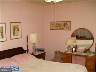 1006 Vernon Road Philadelphia, PA 19150 - Photo 5 of 11 Gallery Image 5