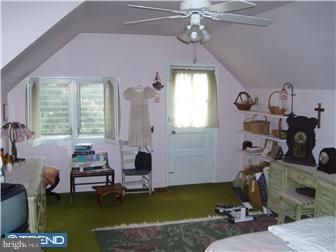 1006 Vernon Road Philadelphia, PA 19150 - Photo 7 of 11 Gallery Image 7