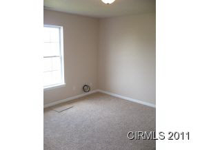 1023 Springwater Road Kokomo, IN 46902 - Photo 9 of 14