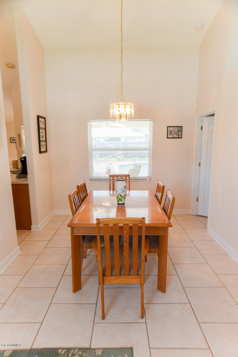 1918 Blue Ridge Avenue Melbourne, FL 32935 - Photo 11 of 44 Entrance & Dining Room (1)