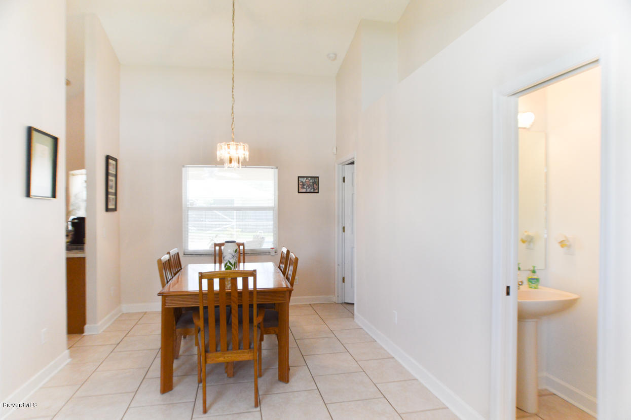 1918 Blue Ridge Avenue Melbourne, FL 32935 - Photo 6 of 44 Entrance & Dining Room (5)