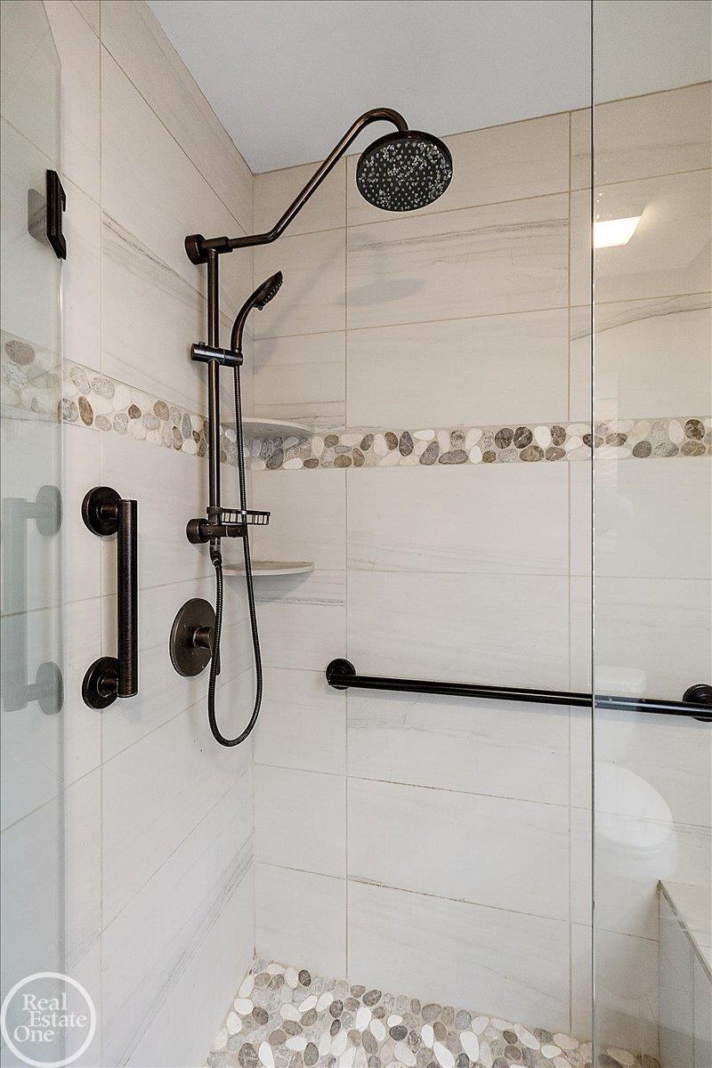 147 Drace Street Rochester, MI 48307 - Photo 75 of 85 50177930-cf79cb78-6eb5-4ee8-aa30-20ee10ac41bf.JPG