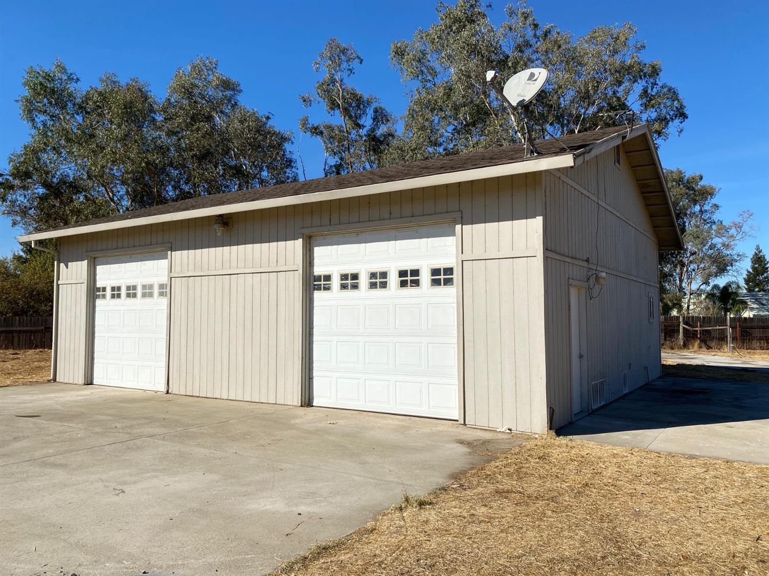25147 North Graham Road Acampo, CA 95220 - Photo 8 of 11 Gallery Image 8
