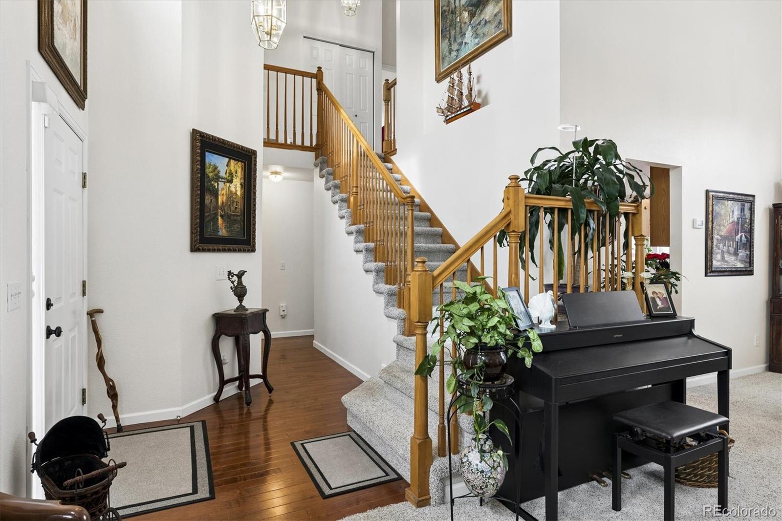 9064 Goosander Way Littleton, CO 80126 - Photo 5 of 33