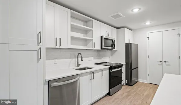 $5,151 | 3990 Upton Street Northwest, Unit 2BPARC2116, Washington, DC 20016