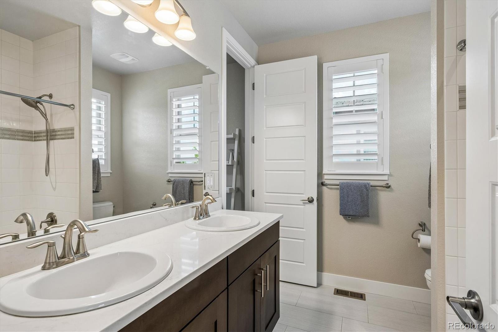 10425 Maplebrook Way Highlands Ranch, CO 80126 - Photo 27 of 50 Gallery Image 27