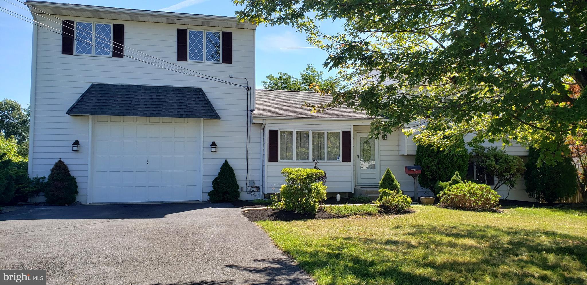 10 Hempstead Road Hamilton, NJ 08610 - Photo 1 of 28 Gallery Image 1