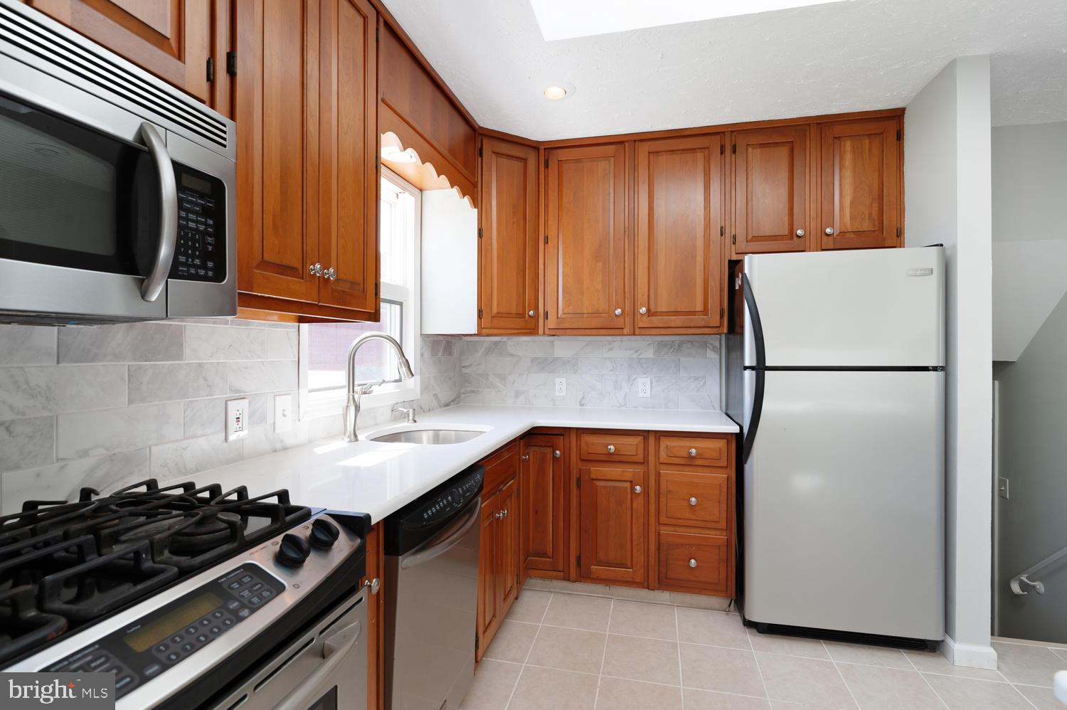 10 Hempstead Road Hamilton, NJ 08610 - Photo 11 of 28 Gallery Image 11