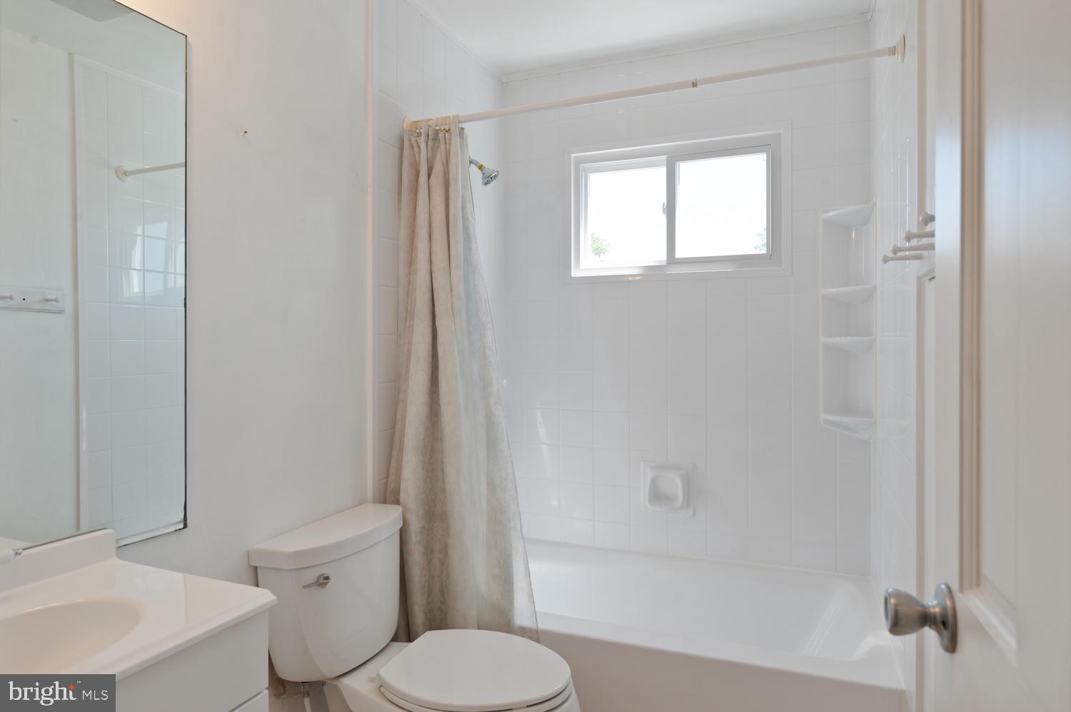 10 Hempstead Road Hamilton, NJ 08610 - Photo 20 of 28 Gallery Image 20