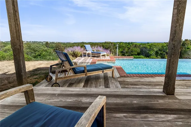 $5,250,000 | 1328 Cooneymus Road, Block Island, RI 02807