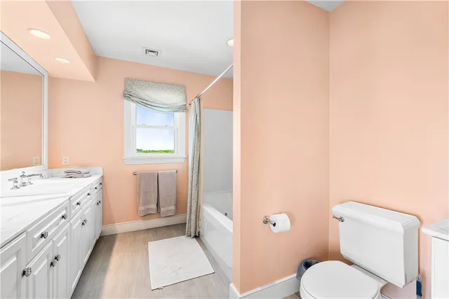 $5,250,000 | 1328 Cooneymus Road, Block Island, RI 02807