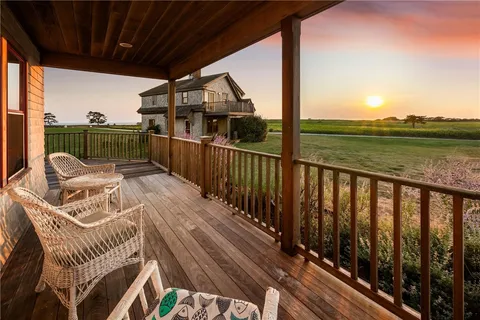 $5,250,000 | 1328 Cooneymus Road, Block Island, RI 02807