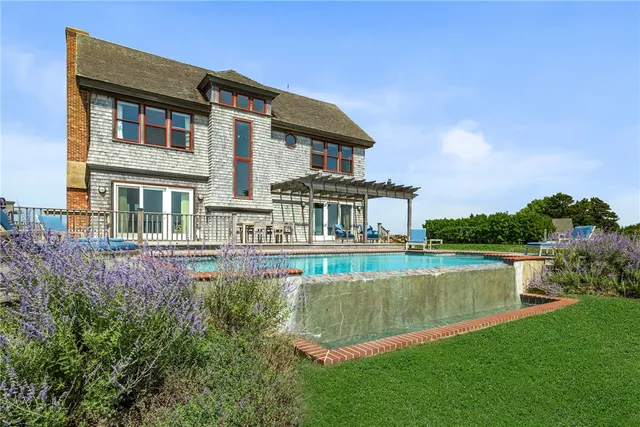 $5,250,000 | 1328 Cooneymus Road, Block Island, RI 02807