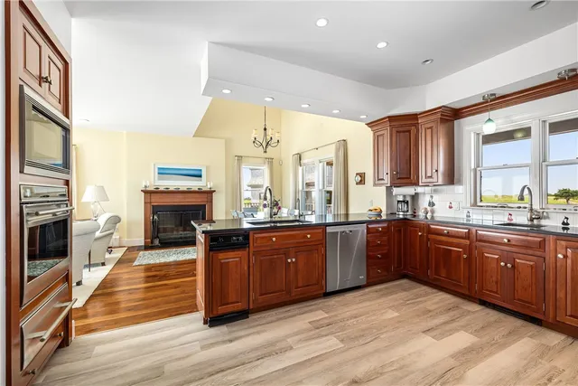 $5,250,000 | 1328 Cooneymus Road, Block Island, RI 02807