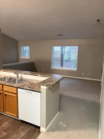 $199,900 | 213 Hunters Lane Northeast, Unit 21, Rockford, MI 49341