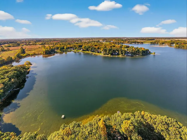 $1,125,000 | 90888 Bluff Drive, Marcellus, MI 49067