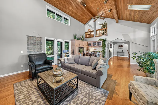 $1,125,000 | 90888 Bluff Drive, Marcellus, MI 49067