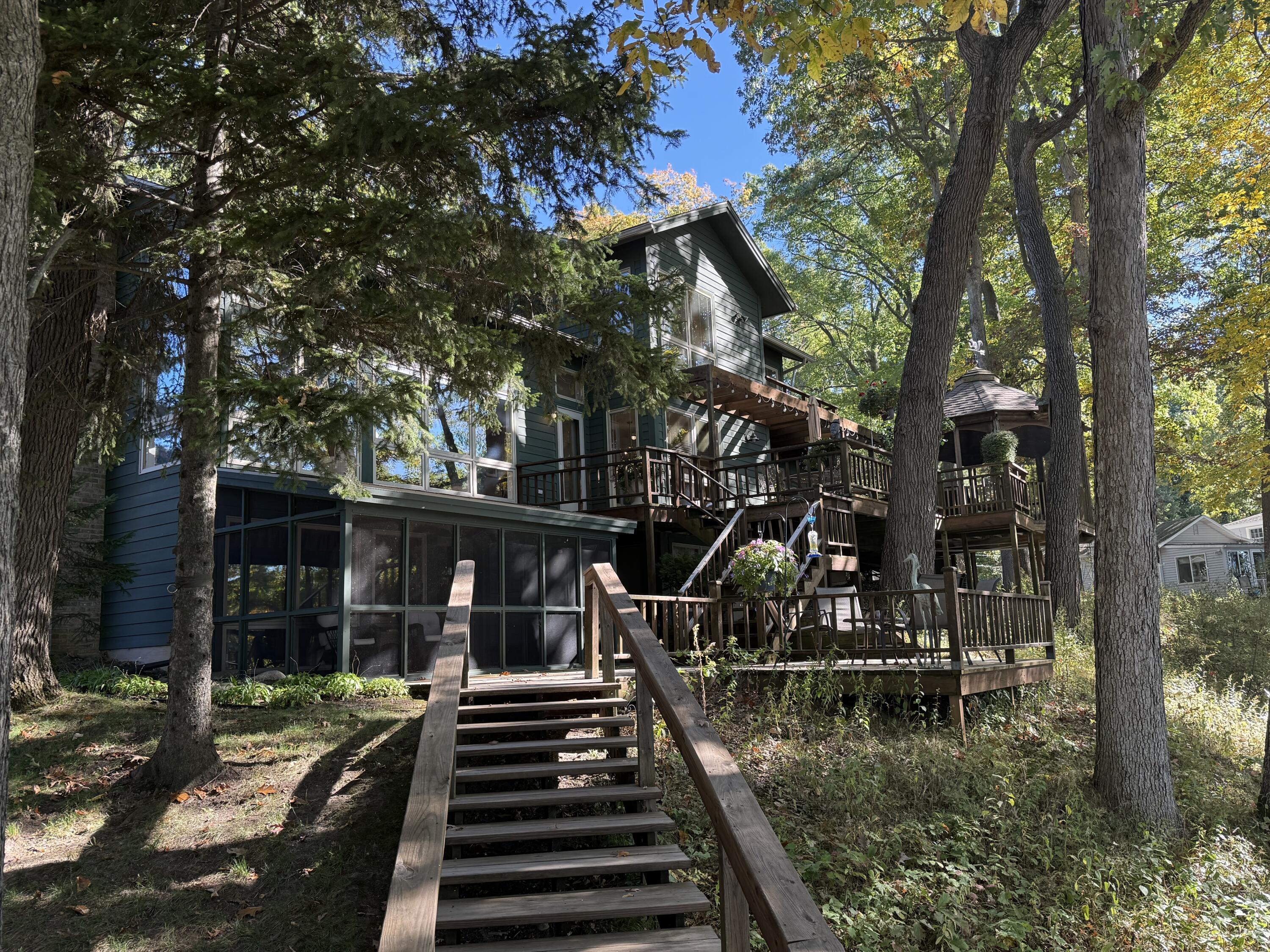 90888 Bluff Drive Marcellus, MI 49067 - Photo 2 of 79 IMG_8212