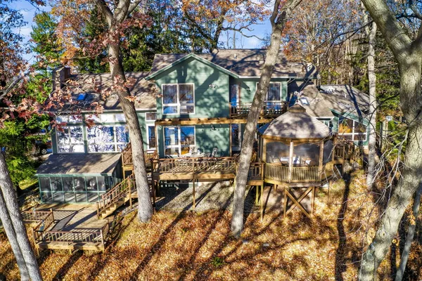 $1,125,000 | 90888 Bluff Drive, Marcellus, MI 49067