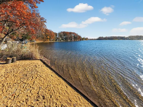 $1,125,000 | 90888 Bluff Drive, Marcellus, MI 49067