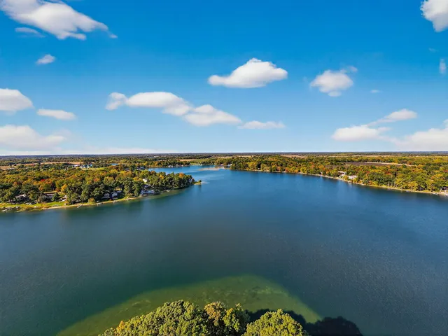 $1,125,000 | 90888 Bluff Drive, Marcellus, MI 49067