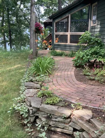 $1,125,000 | 90888 Bluff Drive, Marcellus, MI 49067