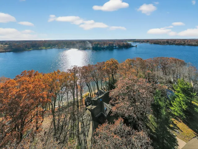 $1,125,000 | 90888 Bluff Drive, Marcellus, MI 49067