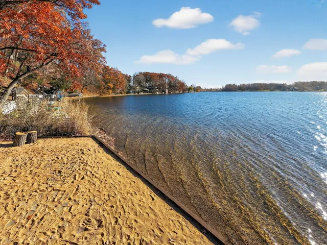 $1,125,000 | 90888 Bluff Drive, Marcellus, MI 49067