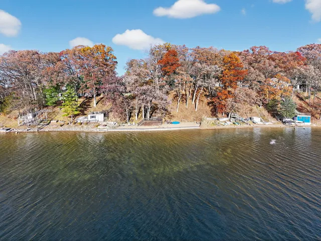 $1,125,000 | 90888 Bluff Drive, Marcellus, MI 49067