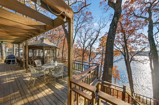 $1,125,000 | 90888 Bluff Drive, Marcellus, MI 49067