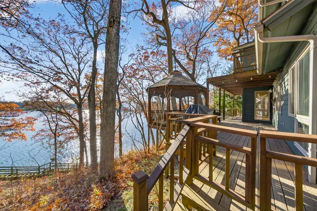 $1,125,000 | 90888 Bluff Drive, Marcellus, MI 49067