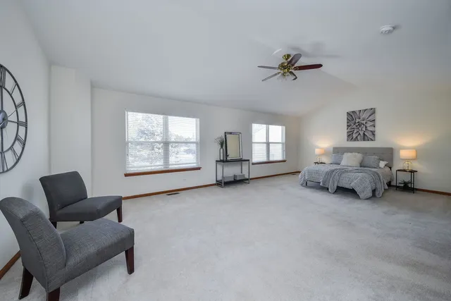 $385,000 | 3174 Renard Lane, St. Charles, IL 60175