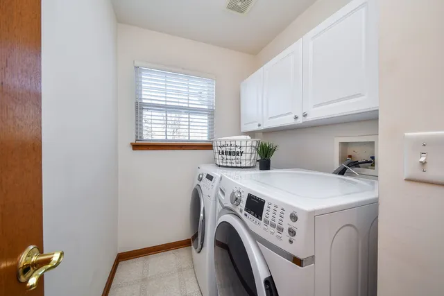 $385,000 | 3174 Renard Lane, St. Charles, IL 60175