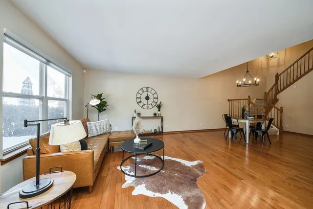 $385,000 | 3174 Renard Lane, St. Charles, IL 60175