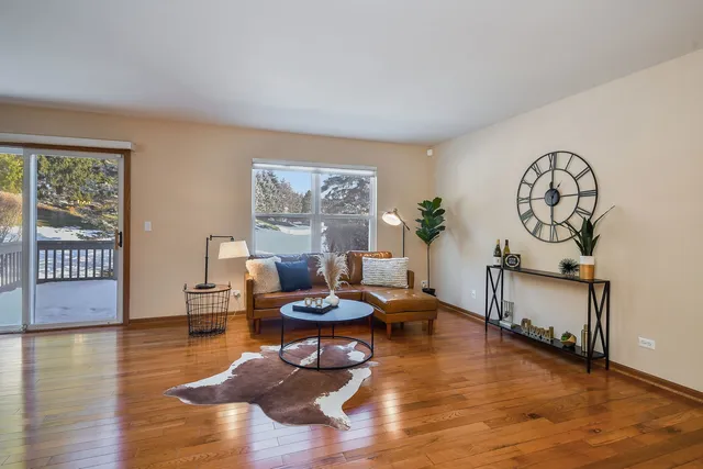 $385,000 | 3174 Renard Lane, St. Charles, IL 60175