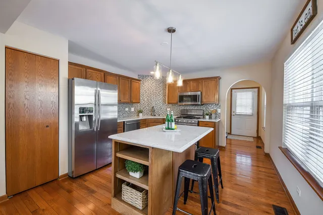 $385,000 | 3174 Renard Lane, St. Charles, IL 60175