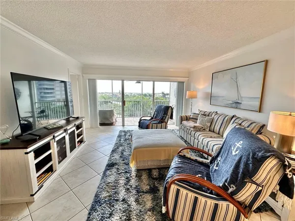 $7,500 | 1 Bluebill Avenue, Unit 604, Naples, FL 34108