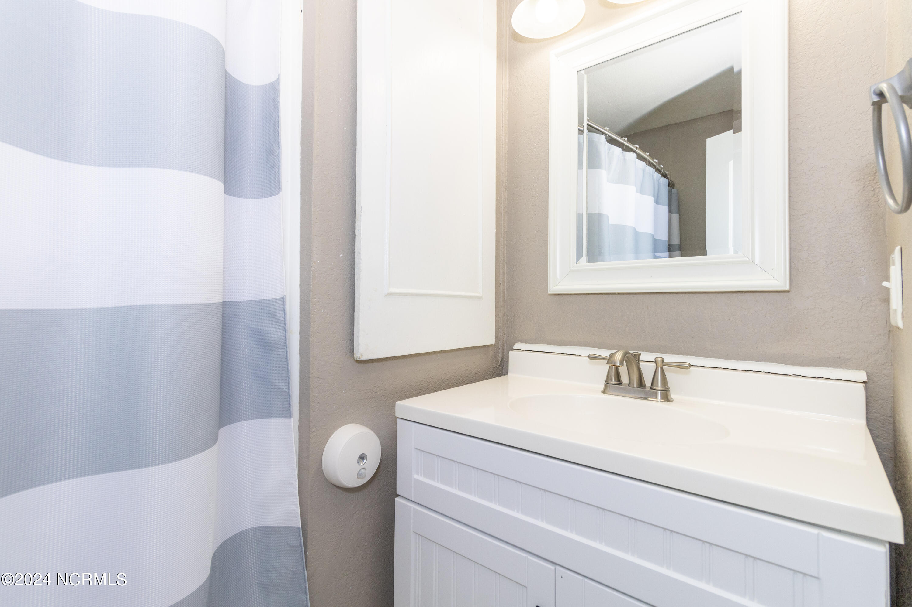 107 Holly Grove Road, Unit B Edenton, NC 27932 - Photo 14 of 21 107 B Holly Grove Rd-020