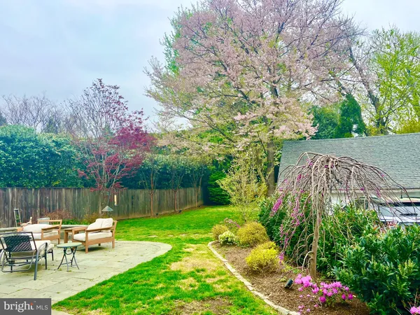 $1,850,000 | 4305 Bradley Lane, Chevy Chase, MD 20815