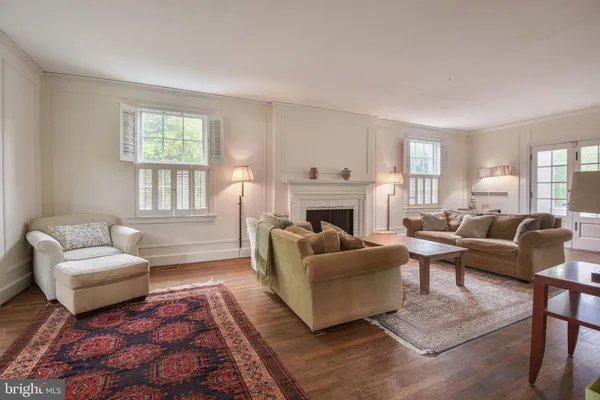 $1,850,000 | 4305 Bradley Lane, Chevy Chase, MD 20815