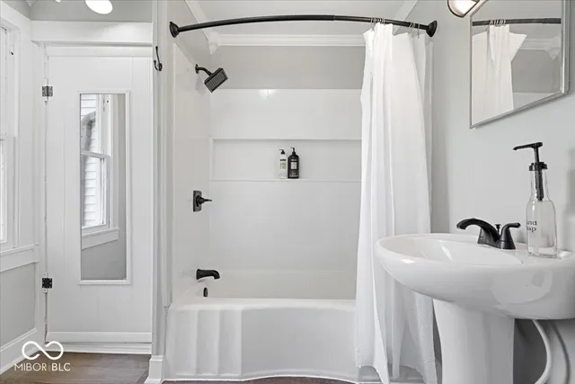 $1,600 | 606 East County Line Road, Indianapolis, IN 46227