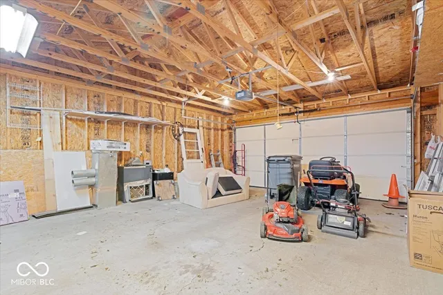 $1,600 | 606 East County Line Road, Indianapolis, IN 46227