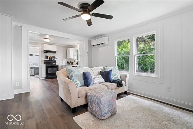 $1,600 | 606 East County Line Road, Indianapolis, IN 46227