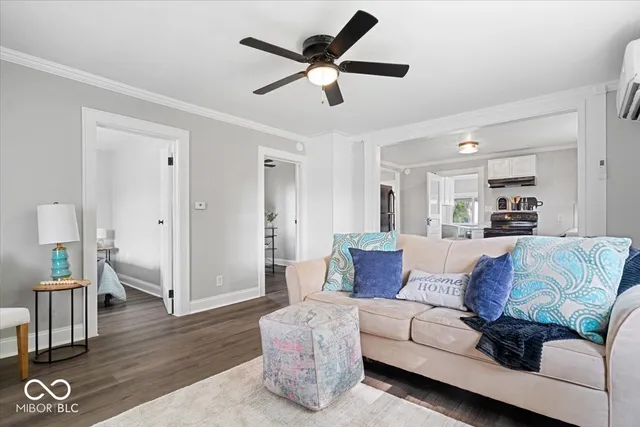 $1,600 | 606 East County Line Road, Indianapolis, IN 46227