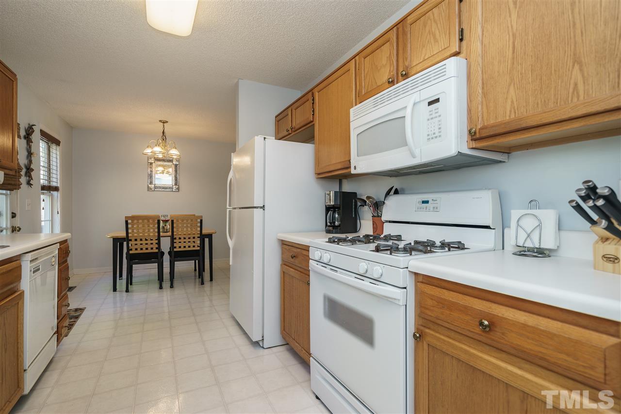 304 Adelaide Road Holly Springs, NC 27540 - Photo 10 of 20 Gallery Image 10