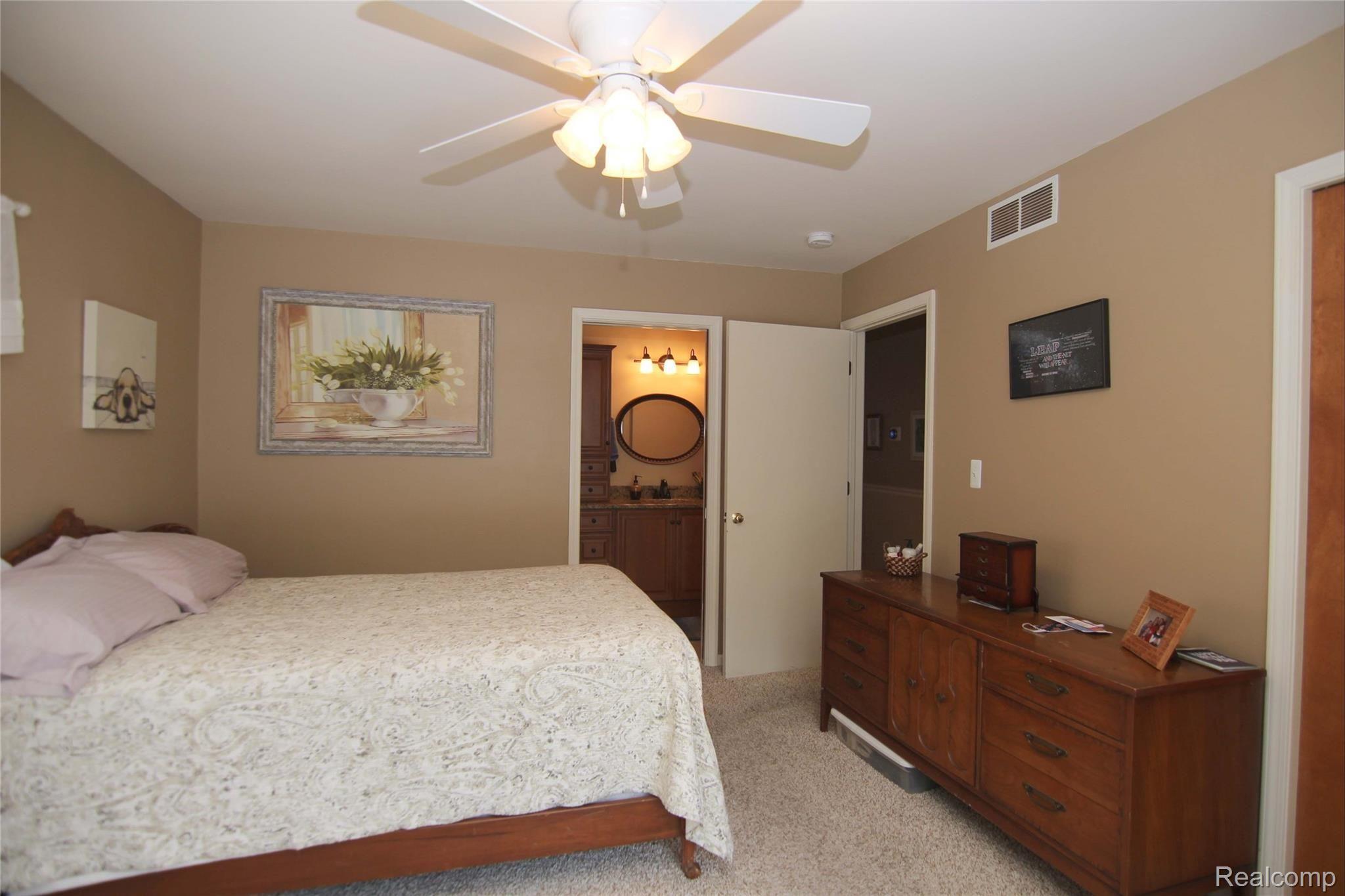 7760 Bridge Road Waterford, MI 48329 - Photo 17 of 27 Bridge Rd Master Bedroom 2.jpg