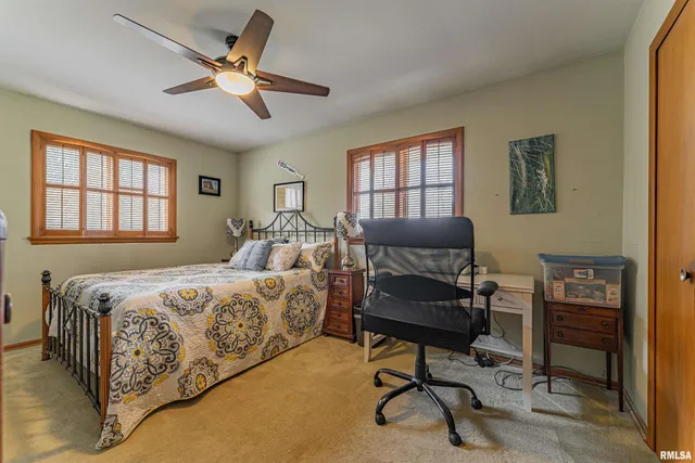 $210,000 | 6 Meadow Lane, Lincoln, IL 62656