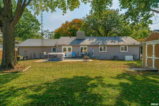 $210,000 | 6 Meadow Lane, Lincoln, IL 62656