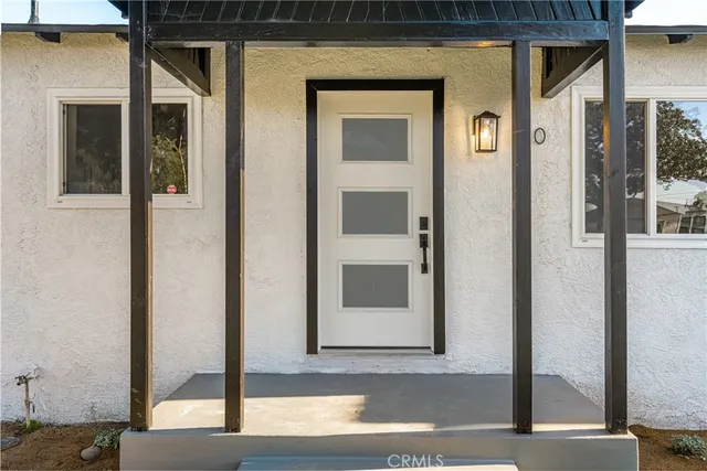 $899,000 | 810 East Silva Street, Long Beach, CA 90807